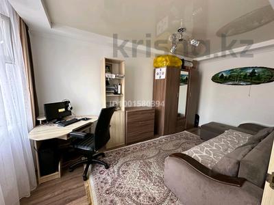 3-комнатная квартира · 60 м² · 4/5 этаж, Сарыарка — Магазин Магнум за 22.2 млн 〒 в Астане, Сарыарка р-н