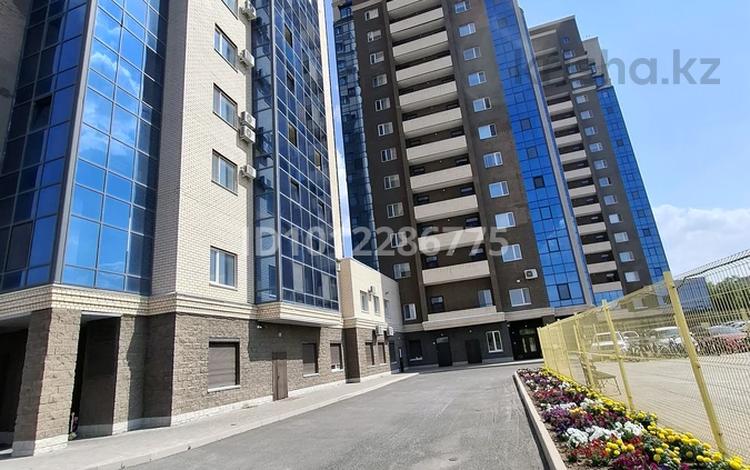 2-комнатная квартира · 64.9 м² · 16/17 этаж, Ержанова 34/1 за 53 млн ₸ в Караганде, Казыбек би р-н — фото 23