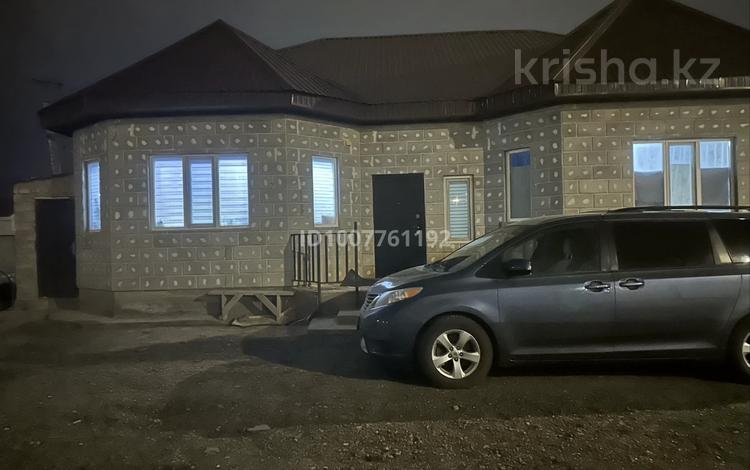 Отдельный дом · 4 комнаты · 120 м² · 10 сот., пгт Балыкши, С. Косыбаева 80 за 30 млн 〒 в Атырау — фото 2