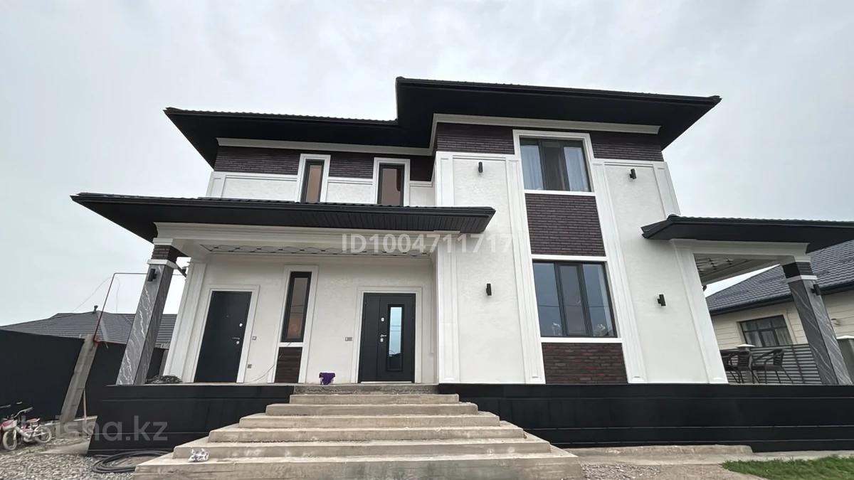 Отдельный дом · 7 комнат · 270 м² ·