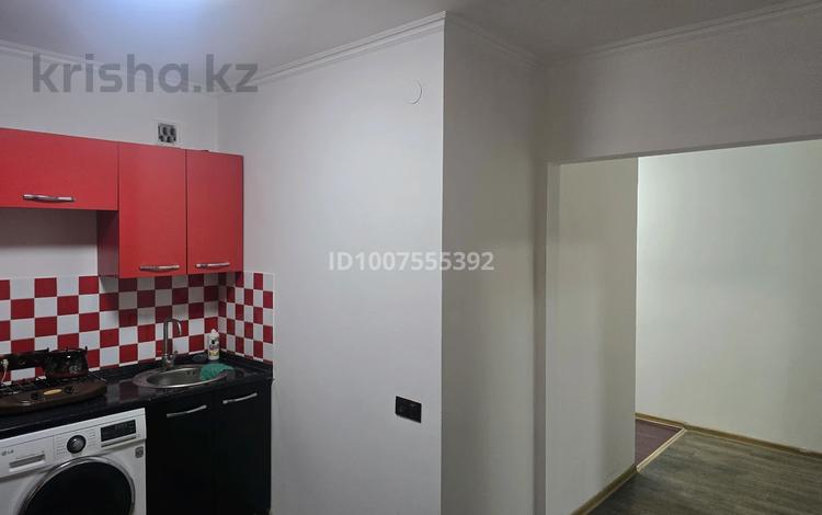 2-бөлмелі пәтер · 42 м² · 2/3 қабат, Абылай хана 27, бағасы: 30 млн ₸ в Алматы, Алмалинский р-н — фото 2