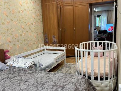 2-комнатная квартира · 48 м² · 3/5 этаж, мкр Казахфильм за 35 млн ₸ в Алматы, Бостандыкский р-н