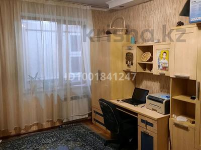 4-бөлмелі пәтер · 100 м² · 5/5 қабат, 26-й мкр 12, бағасы: 180 000 ₸ в Актау