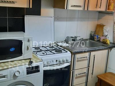 3-комнатная квартира · 58 м², мкр №8 30 за 330 000 〒 в Алматы, Ауэзовский р-н