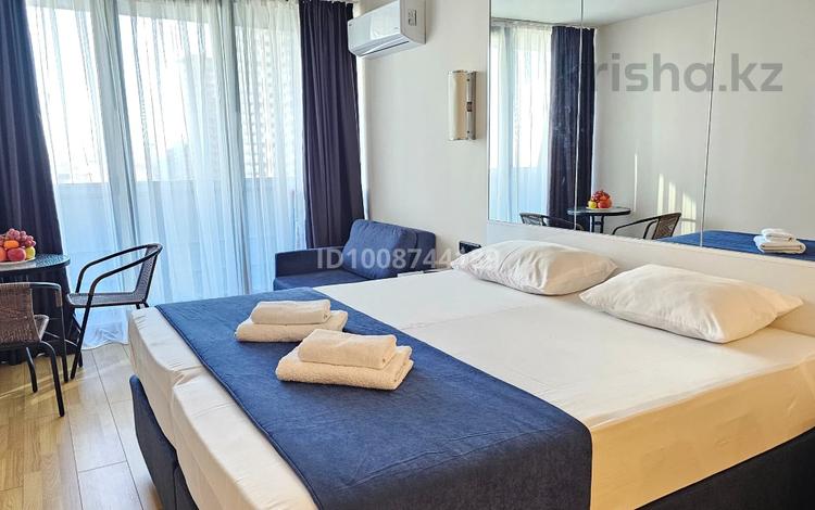 1-бөлмелі пәтер · 35 м² · 15/45 қабат, Ж.Шартава 3, бағасы: 20 200 ₸ в Батуми — фото 2