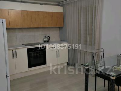 1-бөлмелі пәтер · 40 м² · 1/5 қабат, Иртышская 27 — Ауезова, бағасы: 10 000 ₸ в Семее