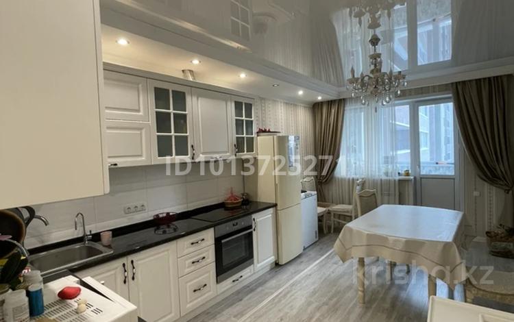 2-комнатная квартира · 80.6 м² · 12/17 этаж, Тауелсиздик 34 — Тауелсиздик, Момышулы за 38 млн ₸ в Астане, Алматы р-н — фото 2