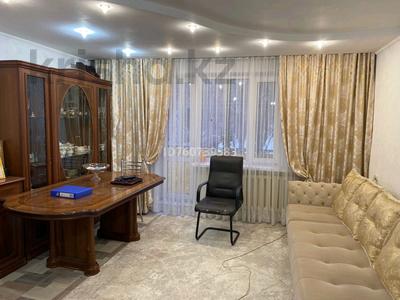 4-бөлмелі пәтер · 80 м² · 2/9 қабат, мкр Юго-Восток, Юго-Восток ш/а., Орбита ш/а. 3, бағасы: 32 млн ₸ в Караганде, Казыбек би р-н