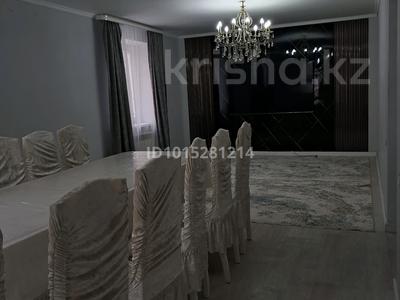 Жеке үй · 6 бөлме · 250 м², Жилгородок ш/а. — Парковая, бағасы: 45 000 ₸ в Актобе, мкр Жилгородок