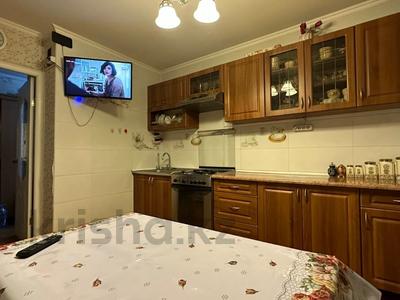 Продажа квартир в Алматы: 2-комнатная квартира · 53 м² · 5/5 этаж, мкр Аксай-3Б за 31 млн 〒 2-комнатная квартира · 53 м² · 5/5 этаж, мкр Аксай-3Б за 31 млн 〒 в Алматы, Ауэзовский р-н