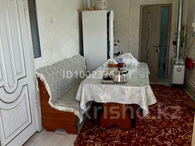 Отдельный дом · 5 комнат · 74 м² · 7 сот., Переулок Конаева 3 — Возле садика Айналайын за 20 млн ₸ в Толе би