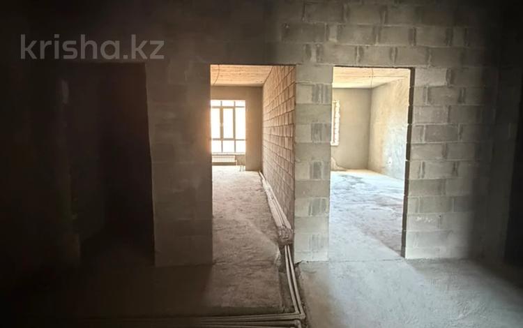 3-комнатная квартира · 112.1 м² · 6/7 этаж, 20-й мкр, мкрн 20 за 37.5 млн ₸ в Актау — фото 2