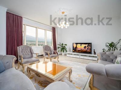 Аренда квартир посуточно в Алматы: 3-комнатная квартира · 160 м² · 19/30 этаж, Аль-Фараби 7 за 40 000 〒 3-комнатная квартира · 160 м² · 19/30 этаж, Аль-Фараби 7 за 40 000 〒 в Алматы, Бостандыкский р-н