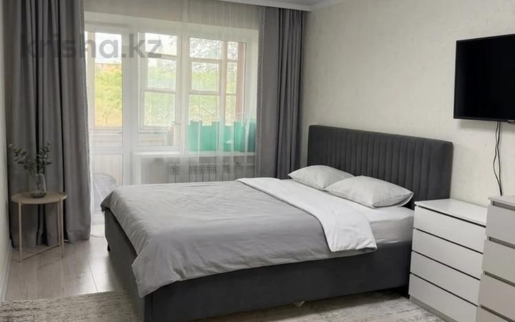 2-бөлмелі пәтер · 46 м² · 2/5 қабат, 21-шағынаудан 18 — Автостанция, бағасы: ~ 15.9 млн ₸ в Караганде, Алихана Бокейханова р-н — фото 2