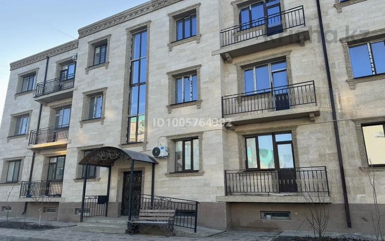 2-бөлмелі пәтер · 71 м² · 2/3 қабат, мкр Самал-2, Адгама Каримова 117, бағасы: 30 млн ₸ в Атырау — фото 9
