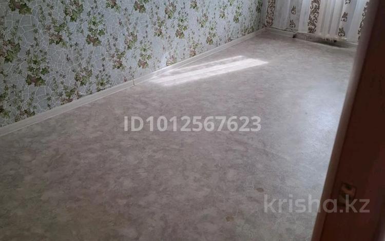 2-бөлмелі пәтер · 45.5 м² · 4/5 қабат, Комсомольская 2 мкр 6, бағасы: 8 млн ₸ в Лисаковске — фото 2