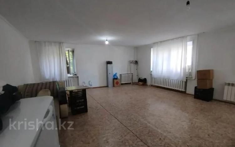 2-комнатная квартира · 43.5 м² · 1/9 этаж, Кабанбай батыра 154 за 15.5 млн ₸ в Усть-Каменогорске — фото 4