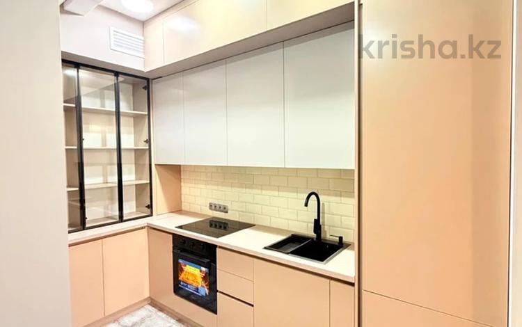 3-комнатная квартира · 100 м² · 5/6 этаж, Фурманова 301 за 700 000 ₸ в Алматы, Медеуский р-н — фото 2