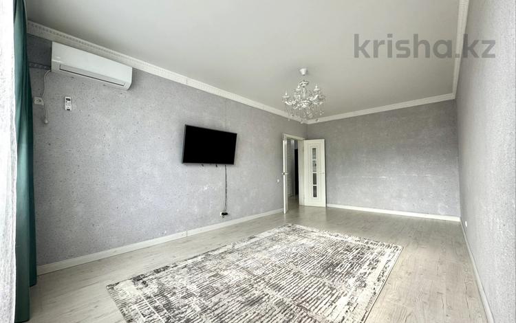 2-бөлмелі пәтер · 55 м² · 12/12 қабат, мкр Акбулак, Дарабоз 15 — Момышулы, бағасы: 32.5 млн ₸ в Алматы, Алатауский р-н — фото 2