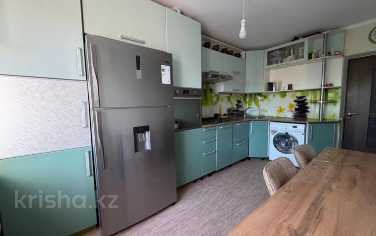 3-бөлмелі пәтер · 81 м² · 3/5 қабат, 5 микрорайон 11, бағасы: 40 млн ₸ в Костанае — фото 2