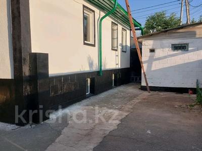Отдельный дом · 6 комнат · 118 м² · 3.7 сот., Шемякина — Джалалабадская за 45 млн 〒 в Алматы, Турксибский р-н