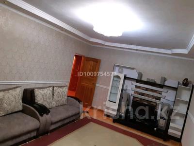 3-комнатная квартира · 89.9 м² · 9/9 этаж, мкр Мамыр-4 за 300 000 〒 в Алматы, Ауэзовский р-н