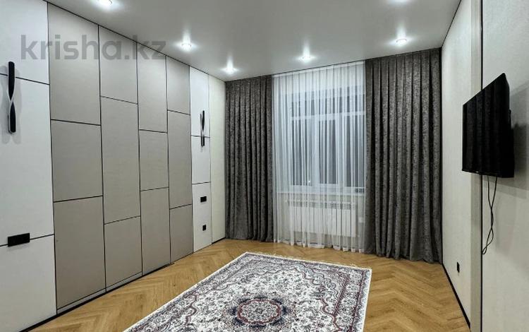 2-бөлмелі пәтер · 76 м² · 3/7 қабат, мкр. Алтын орда, бағасы: 36.2 млн ₸ в Актобе — фото 2