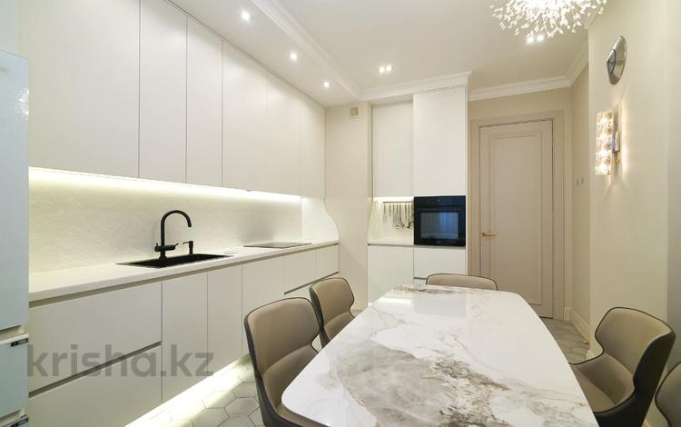 4-комнатная квартира · 131 м² · 4/9 этаж, Е-899 1/1 за 140 млн ₸ в Астане, Нура р-н — фото 32