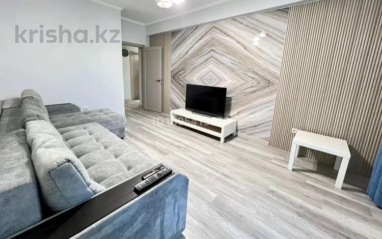 3-комнатная квартира · 83 м² · 9/9 этаж, мкр Атырау 153/3 за 400 000 ₸ в Алматы, Медеуский р-н — фото 2