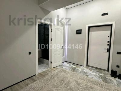 2-бөлмелі пәтер · 70 м² · 13/14 қабат, 17-й мкр 271/1 — Halyk Arena, бағасы: 30 млн ₸ в Актау