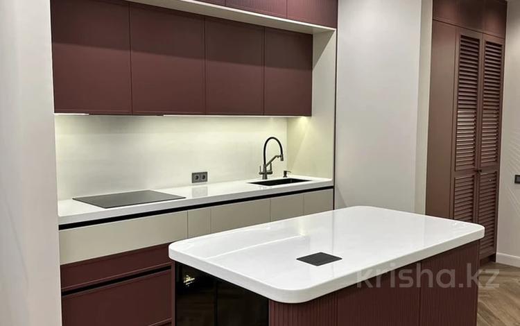 4-комнатная квартира · 180 м² · 14/20 этаж, ул. Жүмекен Нәжімеденов 2 за 1.8 млн ₸ в Астане, Сарайшык р-н — фото 2