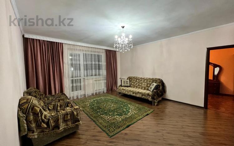 2-комнатная квартира, 58 м², 8/9 этаж, мкр Самал-2 23