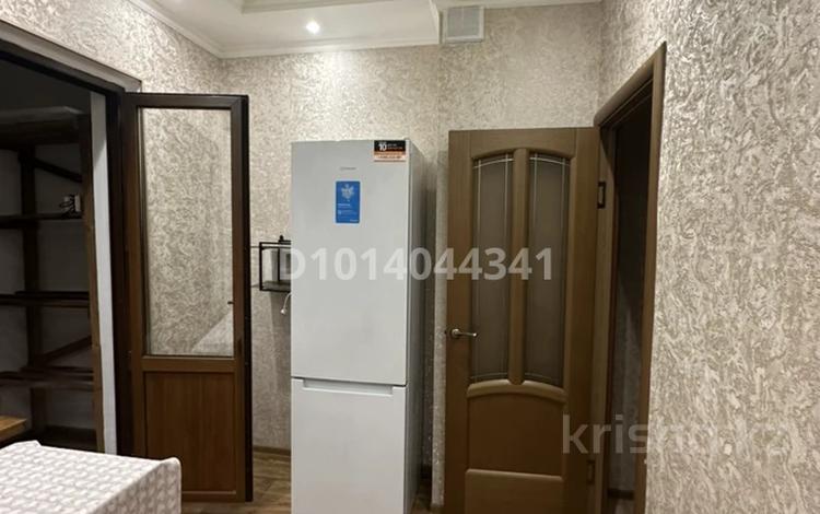 1-комнатная квартира · 42 м² · 4/5 этаж, Богенбай батыра 313 за 230 000 ₸ в Алматы, Алмалинский р-н — фото 3