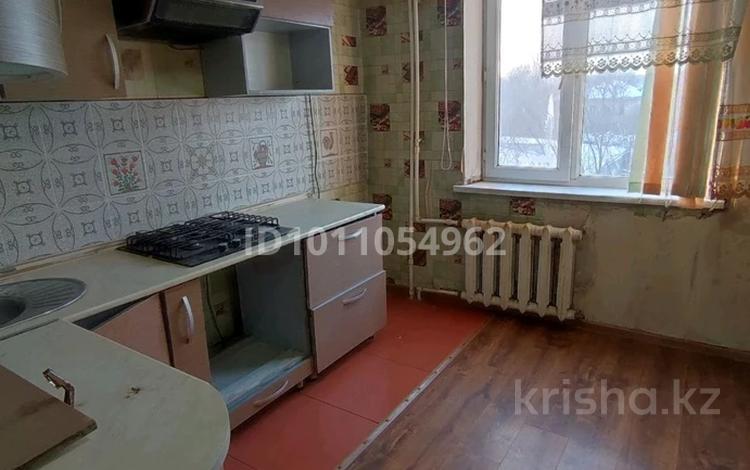 4-бөлмелі пәтер · 85 м² · 4/5 қабат, Караганды, бағасы: 15.5 млн ₸ в Темиртау — фото 2