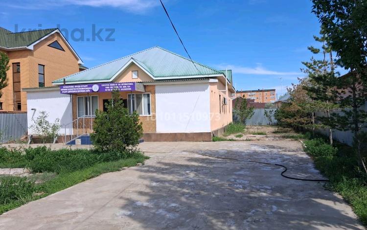 Отдельный дом · 6 комнат · 155 м² · 10 сот., Бекшораұлы 26 — Обл.акимат за 45 млн ₸ в  — фото 2