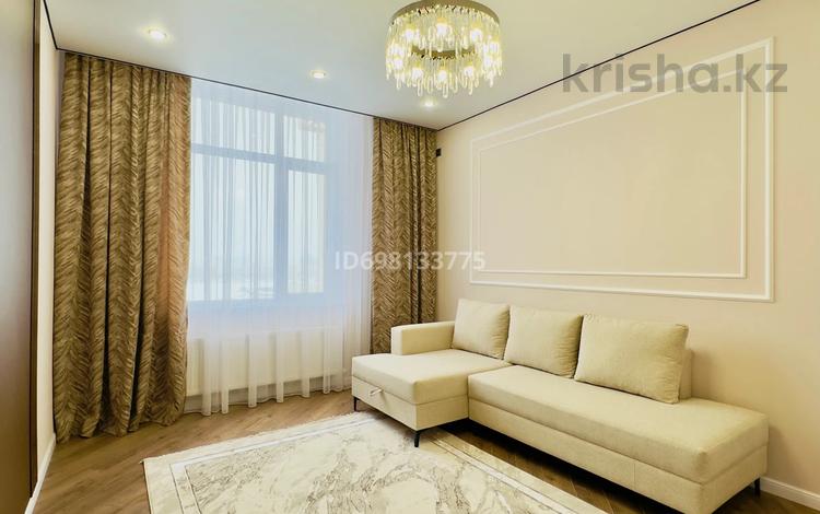 2-комнатная квартира, 57 м², 13/15 этаж, Толе би 16 — Туран , Улы дала