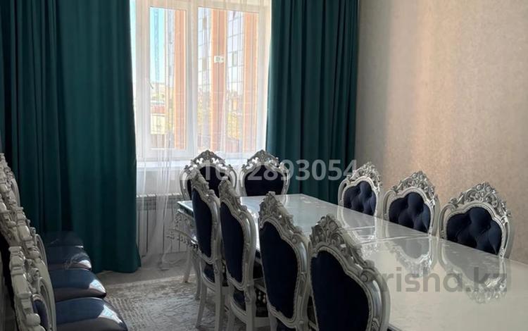 4-бөлмелі пәтер · 114 м² · 2/5 қабат, мкр Юго-Восток, Муканова 49/13, бағасы: 60 млн ₸ в Караганде, Казыбек би р-н — фото 2