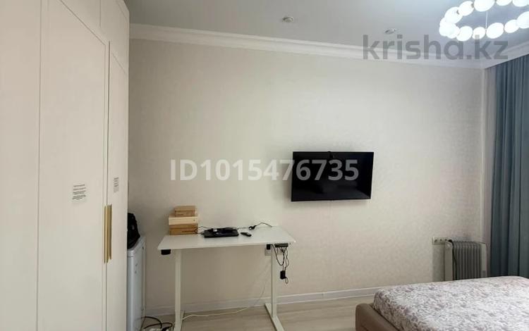 2-комнатная квартира · 58 м² · 10/12 этаж, Шамши Калдаякова 17 за 350 000 ₸ в Астане, Алматы р-н — фото 2