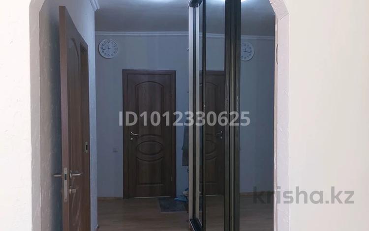 3-комнатная квартира · 51 м² · 9/9 этаж, ул. Сауран 14 за 250 000 ₸ в Астане, Есильский р-н — фото 2
