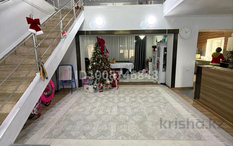 Отдельный дом · 8 комнат · 200 м² · 10 сот., Сейдилда 25 — Жандосова-Яссауи около базара Тау Самалы за 130 млн ₸ в Алматы — фото 2