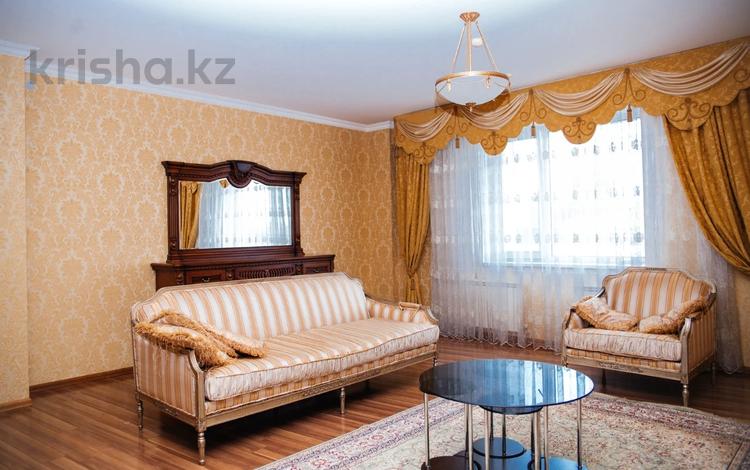 4-комнатная квартира, 220 м², 13 этаж, Динмухамеда Конаева 14 за 82 млн 〒 в Астане, Есильский р-н — фото 15
