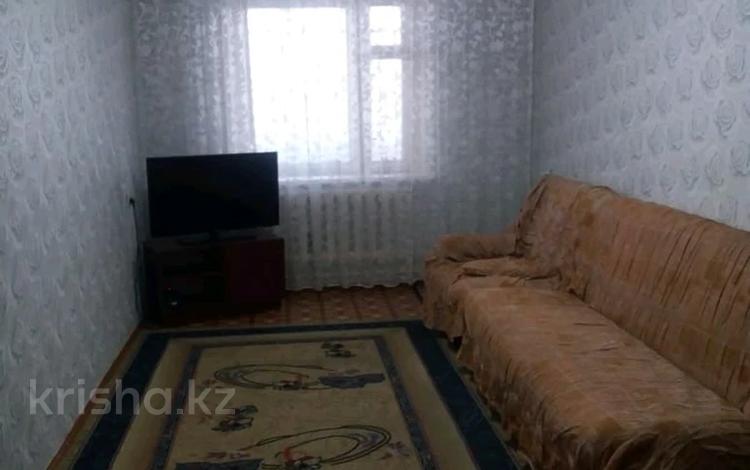 3-комнатная квартира, 70 м², 2/2 этаж, Чкалова за 13 млн 〒 в Талдыкоргане — фото 2