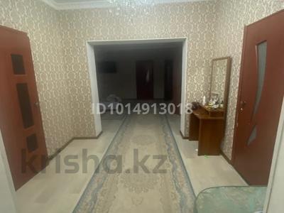 Отдельный дом · 4 комнаты · 112 м² · 8 сот., Абылай Айдосова 38а — Саяхат 10 за 25 млн ₸ в 