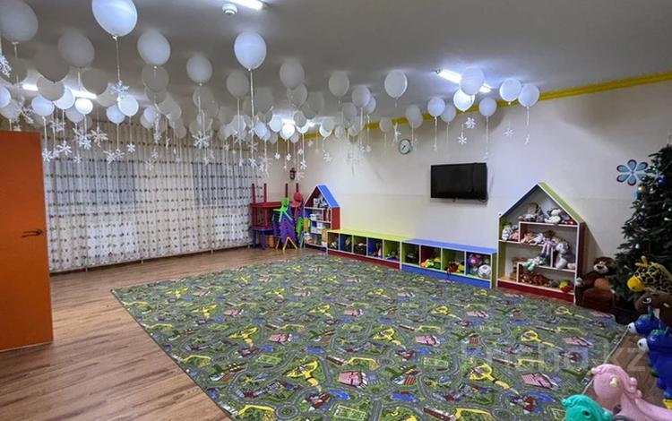 Еркін, монша, қонақ үй және демалыс орындары, медорталықтар мен дәріханалар, білім орталықтары · 600 м², бағасы: 210 млн 〒 в Жибек Жолы — фото 2