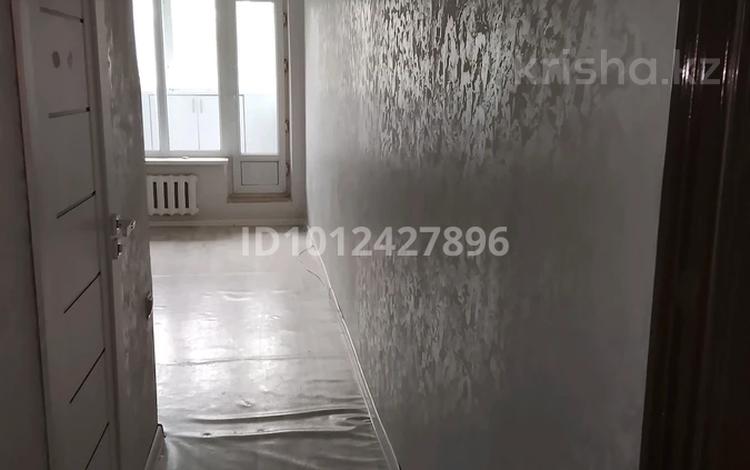 1-бөлмелі пәтер · 18 м² · 4/5 қабат, мкр Алатау (ИЯФ) 18 — Церковь, бағасы: 13 млн ₸ в Алматы, Медеуский р-н — фото 2