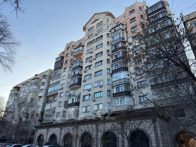 3-бөлмелі пәтер · 73 м² · 8/13 қабат, Шагабутдинова 125, бағасы: 56 млн ₸ в Алматы, Алмалинский р-н