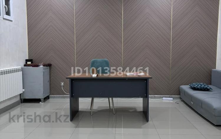 Офисы · 35 м² за 210 000 ₸ в Актобе, Сазда-1 — фото 6