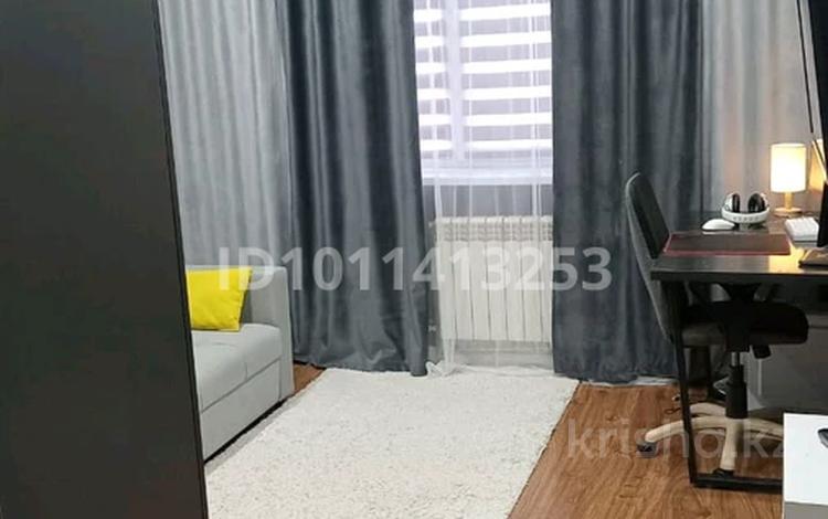 3-комнатная квартира · 90 м² · 5/5 этаж, 4-й мкр. — Магазин Япошка за 36.5 млн ₸ в Уральске, мкр Школьник — фото 11