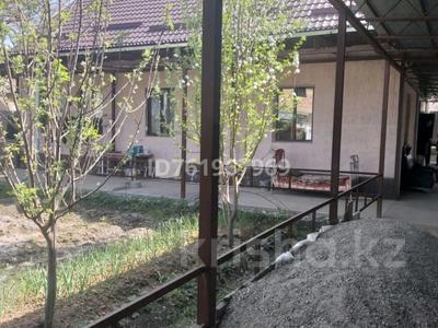 Отдельный дом · 7 комнат · 120 м² · 6.41 сот., Заурбекова 7 — Гранд базар за 40 млн 〒 в Таразе