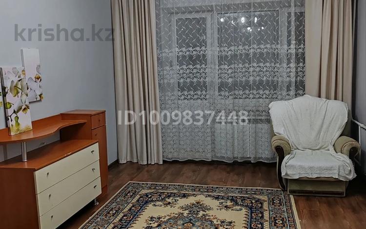 1-комнатная квартира · 41 м² · 3/9 этаж, ул Мангилик Ель 10 за 130 000 〒 в Актобе — фото 2